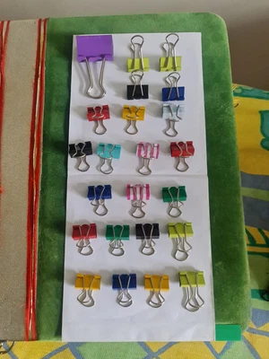 £2 • Buy Bulldog Paper Clips X 23