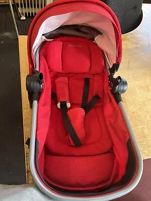 Maxi Cosi Zelia Seat Red • £20