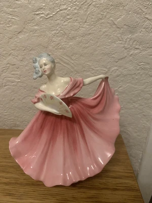 £25 • Buy Royal Doulton Elaine Hn3307