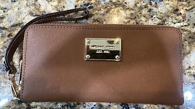 MICHAEL KORS ITEMS JET SET Zip Around CONTINENTAL WALLET LUGGAGE New Without Tag • $44