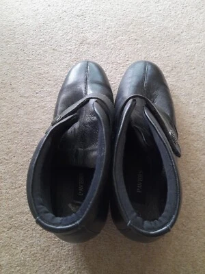 £15 • Buy Pavers Boots Size 6
