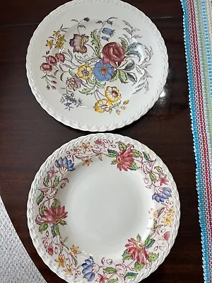 Vintage Vernon Kilns Delores Dinner Plate & May Flower Plate Handpainted USA • $24.99