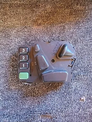 98-03 Mercedes W210 E320 Driver Seat Front Left Control Switch 2108208910 OEM • $24.99