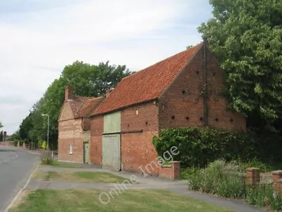 Photo 6x4 Station Farmhouse And Barn Claypole  C2010 • £1.80