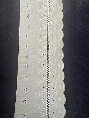 VINTAGE 1980 White Trim 3 Yards X 4 1/2” Wide Blended Floral Eyelet Lace Scallop • $6.55