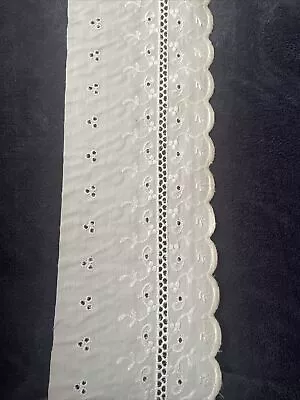 VINTAGE 1980 White Trim 3 Yards X 4 1/2” Wide Cotton Floral Eyelet Lace Scallop • $6.55