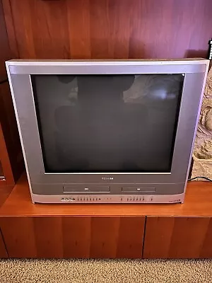 $250 • Buy Toshiba 24 Inch CRT TV DVD VHS Combo Retro Gaming MW24FP3 With Remote & Manual