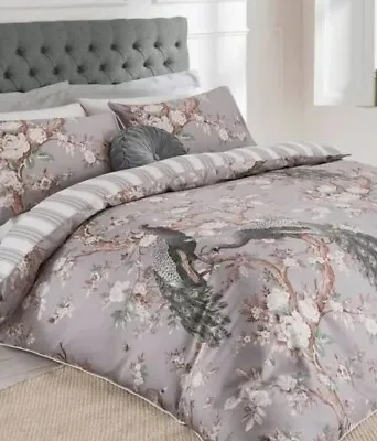 Laura Ashley Belvedere Pale Iris Single Bedset • £45