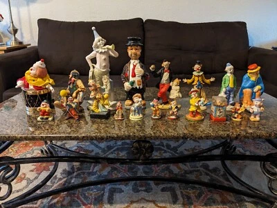 $69.50 • Buy Clown Figure Lot Of 17 + 2 Extras Porcelain Ceramic Music Box Vintage