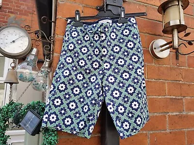 Boden Richmond Mid Shorts  UK Size 6. RRP £46.50-G1 • $21.12