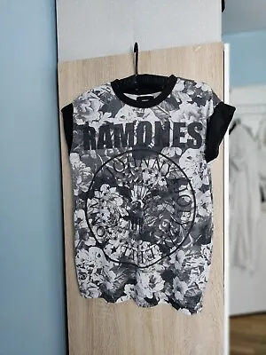 Ramones Black And White Camouflage Floral T-shirt UK Size 6 • £8