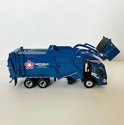 First Gear Republic Services 2023 1:34 Front-End Load Mack Diecast Garbage Truck • $110