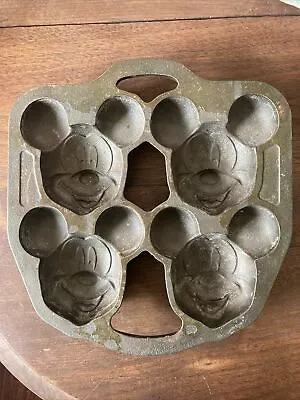 Walt Disney World At Home Mickey Mouse Cast Iron Muffin Pan Mold #17210 USA Made • $50