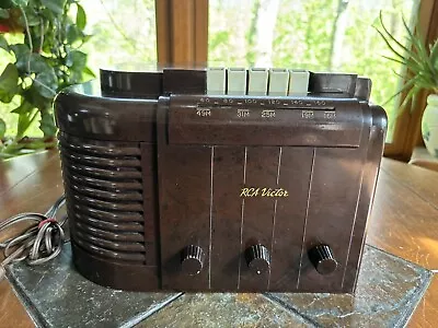 ANTIQUE BAKELITE RCA Radio 1939 Victor 96X JOHN VASSOS DESIGN WORKS! • $149.99