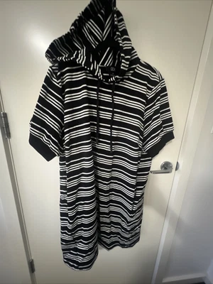 $24.95 • Buy City Chic CCX Hooded Dress Sz M
