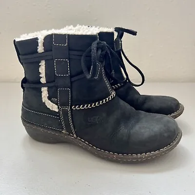 Ugg Cove Black Leather Boots Size Women’s 7 • $49