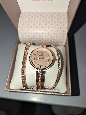 Daisy Fuentes Watch And Bracelet Set • £30