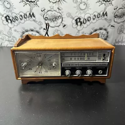 Vintage Elgin R-2900 12 Transistor AM/FM Radio & Alarm Clock Japan AS-IS • $26.87