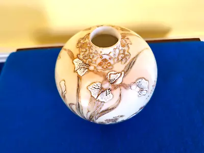 Round Satsuma Nippon Early Porcelain Gold Iris 3 Footed Vase • $9.95