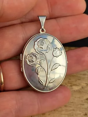 Sterling Silver Oval Photograph Locket. Roses. Flowers. Pendant  • £19.99