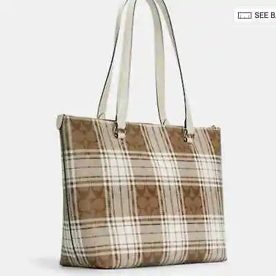 🤎 Coach Gallery Tote In Signature Canvas With Hunting Fishing Plaid Print • $249