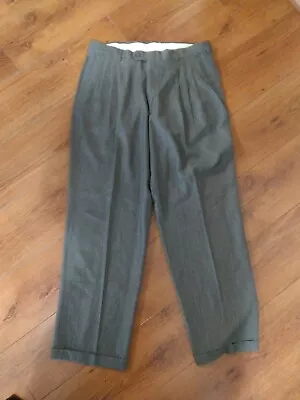 NWT Haggar Wrinkle Free Pleated Cuffed Gray Dress Pant Size 33 X 30 • $28.99