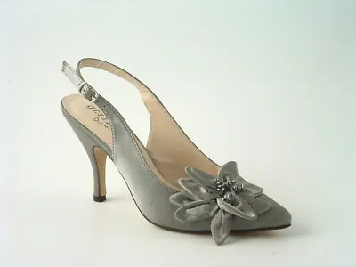 £25 • Buy Ladies Bridal Satin Occasion Shoes Stiletto Kitten Heel Sizes-Handbags Available