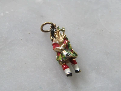 £117.50 • Buy Charm  - 9CT GOLD & Enamel - Scots Guard Piper Vintage 1970s  (106904T1V)