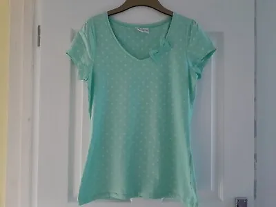 £2.99 • Buy Next - Essentials Green And White Polka Dot T-shirt - Size 10/12 (fitted)