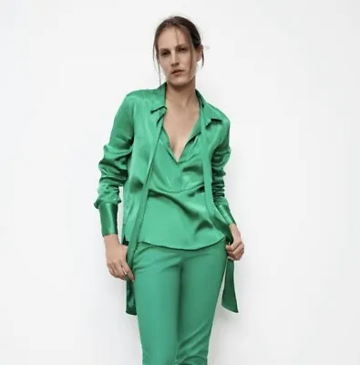 Zara Womens Satin Green Shirt M • $25