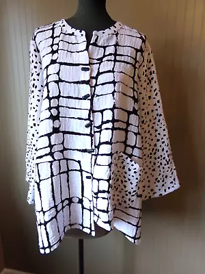 HATITAT Clothes To Live In Black % White Uneven Hem Tunic Top XL • $17.50