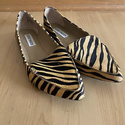 Steve Madden Women’s Tiger Print Cow Hair Feather Loafers Flats Size 7.5M • $39