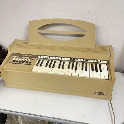 Vintage General Electric GE Youth Electronics Toy Chord Organ Piano N3805 HLN • $105