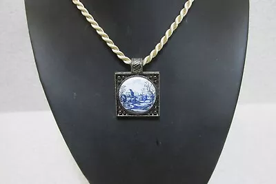 Magnabilities English Scene Silver Pendant On Rope Estate Jewelry Necklace #79 • $2.89