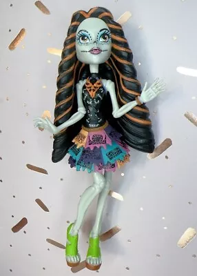 Monster High Doll SKELITA Calaveras MAIL AWAY IN FIGURE 6 Inch Tall IMPORT RARE • $51.72