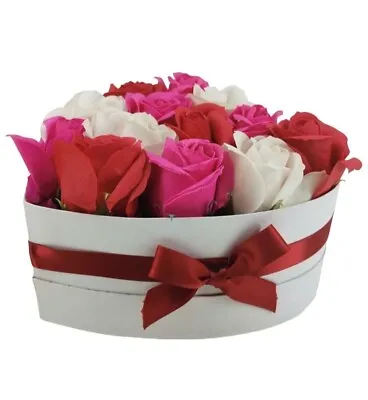 MARTHA STEWART COLLECTION Valentine's Box Of Artificial Roses New With Defect • $19.50