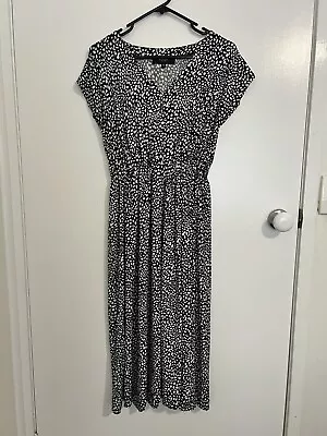 Basque Petites Dress Black And White XS Myer • $10