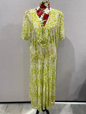 Susan Blake Green Patterned Sheer Maxi Dress Size 18 • $11.40