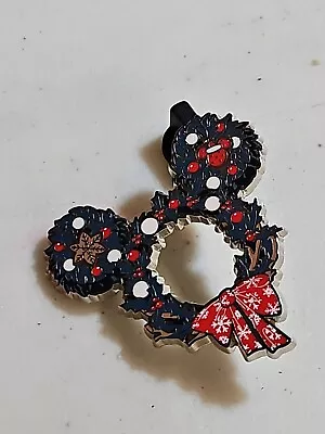 Mickey Mouse Icon Wreath 2021 Holiday Christmas Bow Disney Pin • $12