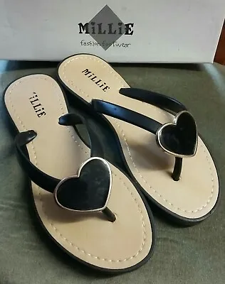 Millie Ladies Black Love Heart Flat Flip Flops Sandals Size 4 New • £5.99
