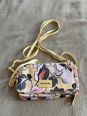 Vera Bradley RFID All In One Crossbody Cut Nylon • $16