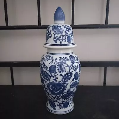 Vtg Blue And White Temple Ginger Jar Chinoiserie  Floral Pattern 12  Porcelain  • $29.99