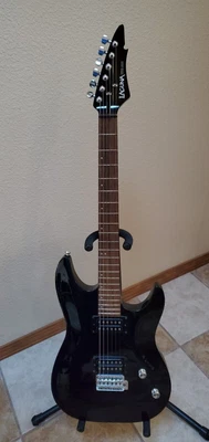 $250 • Buy Electric Guitar
