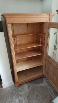 £20 • Buy Display Cabinet With Glass Doors