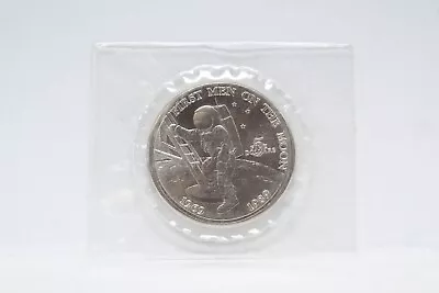 1989 First Men On The Moon $5 Comm. Coin Republic Of Marshall Islands (slb2449) • $8