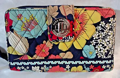 Vera Bradley Happy Snails Turnlock Zip Around Clutch Billfold Credit Card Holder • $23.65