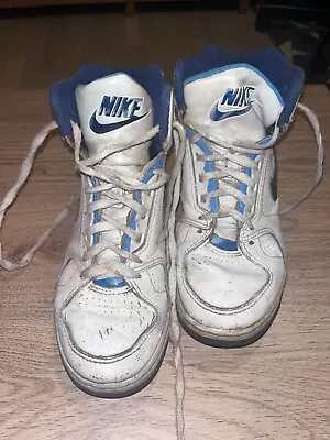 Vintage 1980s Nike Boots.  Well Worn Size 5 • £5
