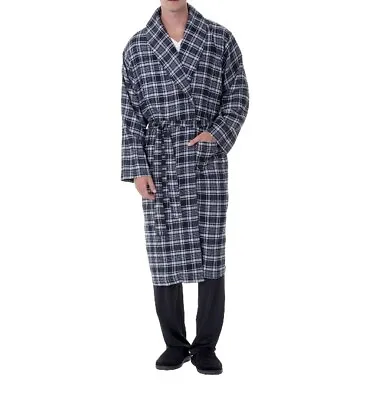 Fruit Of The Loom Men's Woven Flannel Robe Black Plaid One Size Fit Most.   NWT  • $19.97