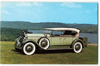 Postcard Long Island Auto Museum - 1929 PACKARD Deluxe Eight VTG FCP. • £3.66