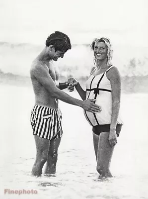 $162.21 • Buy 1960s Richard Avedon Pregnancy Couple Beach Maternity Parenting Photo Art 16x20